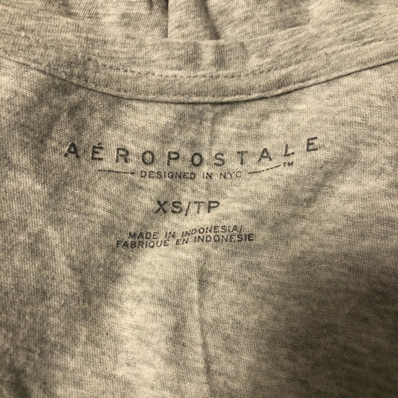 ⭐️ 2 for $10 ⭐️ Aeropostale Grey V-neck T-shirt - Picture 3 of 4
